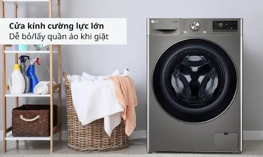 Cửa kính cường lực sang trọng, bền chắc