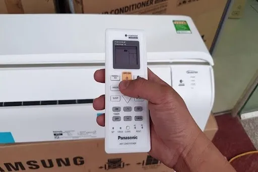 Tìm hiểu về nút check trên điều khiển điều hòa Panasonic