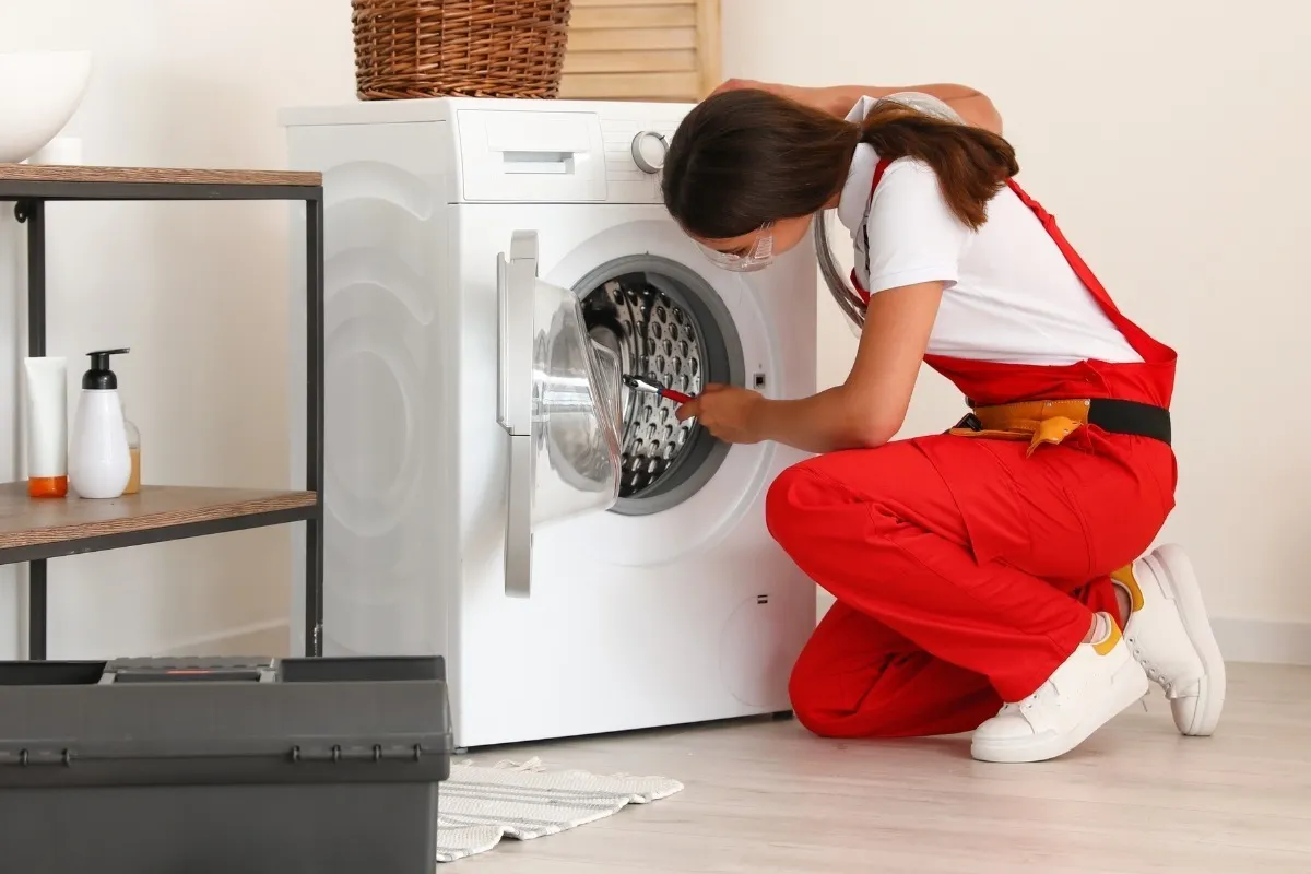 Vì sao máy giặt Electrolux lại gặp lỗi E52?
